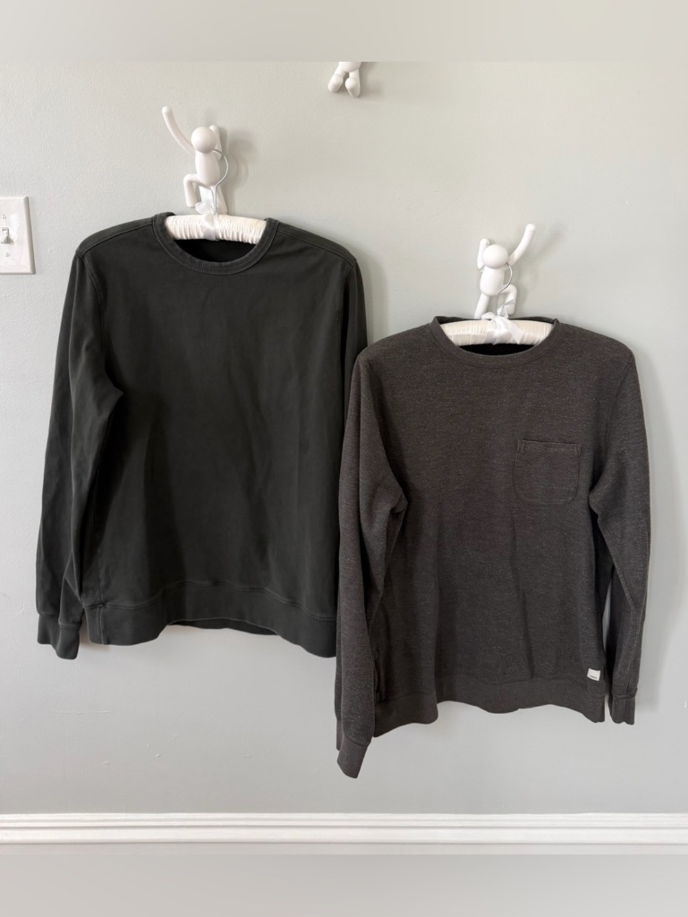 Vuori Crewneck Sweatshirts - Set of 2